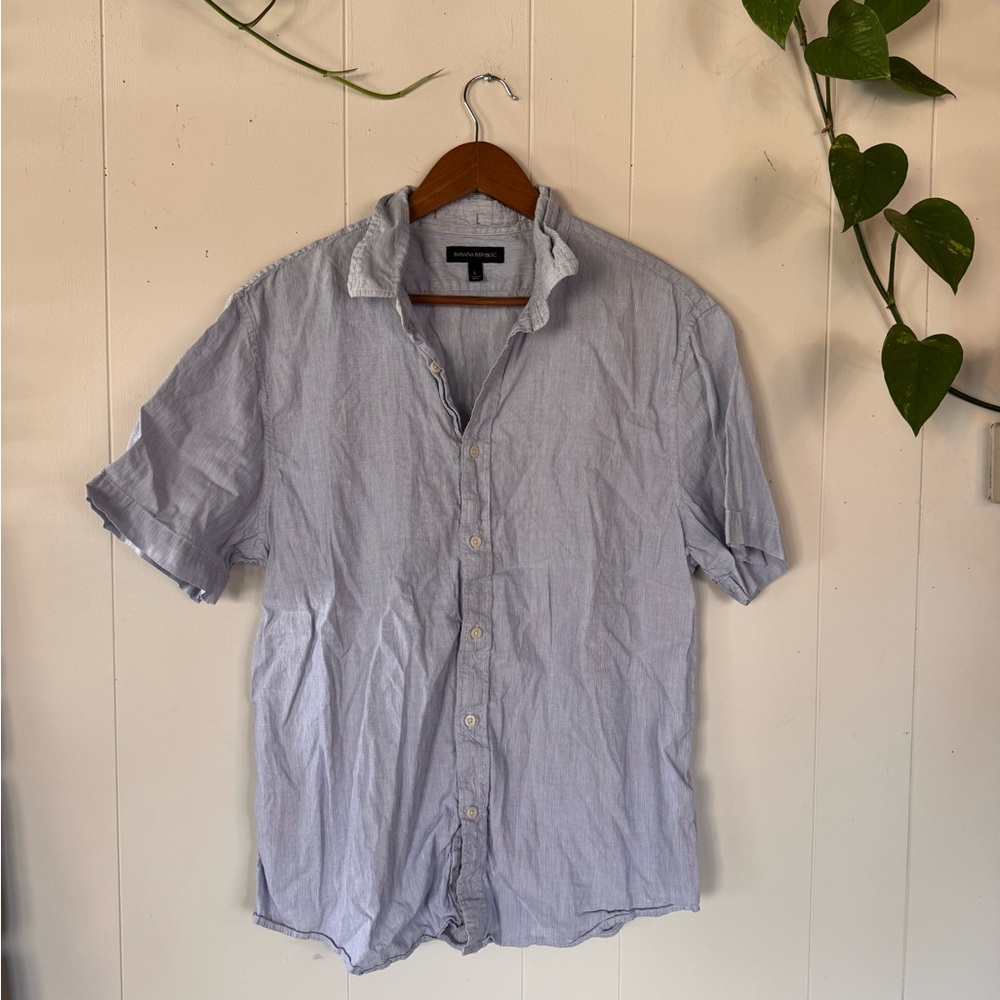Banana Republic Light Blue Casual Button Down Shirt
